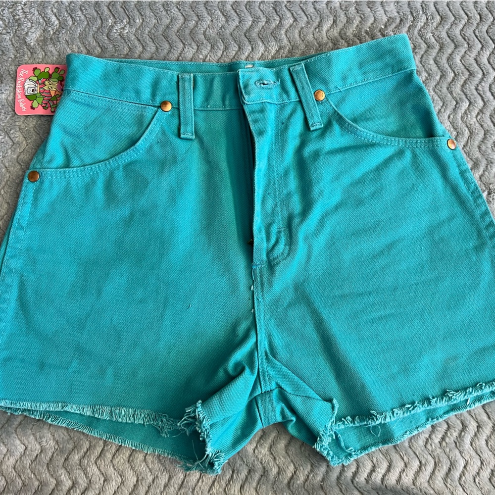 💙teal wrangler shorts💚